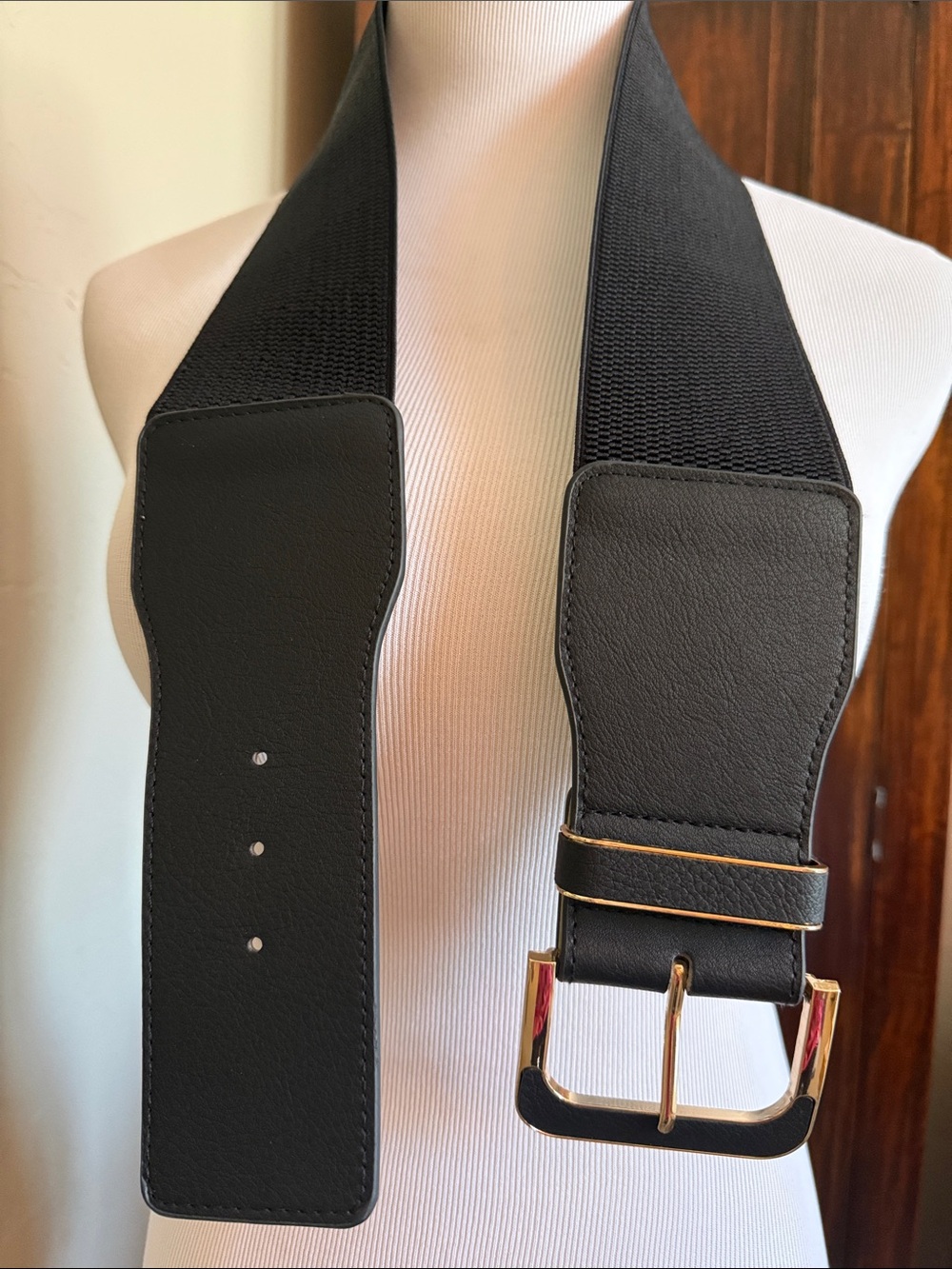Black/Gold Women’s Wide Strap Belt